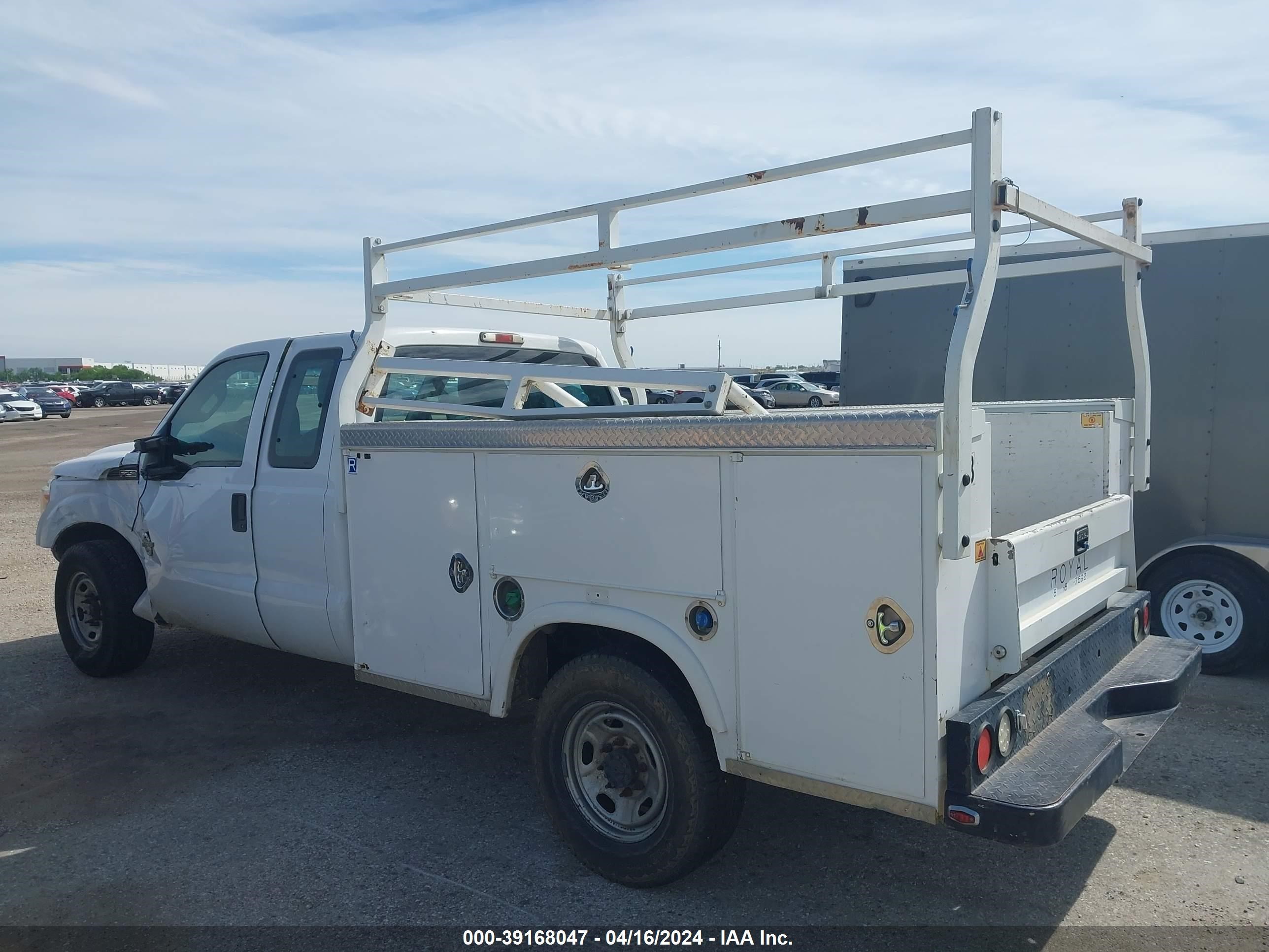 Photo 2 VIN: 1FT7X2AT7BEC29456 - FORD F250 