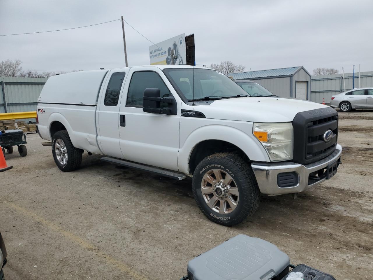 Photo 3 VIN: 1FT7X2B60BEA10864 - FORD F250 