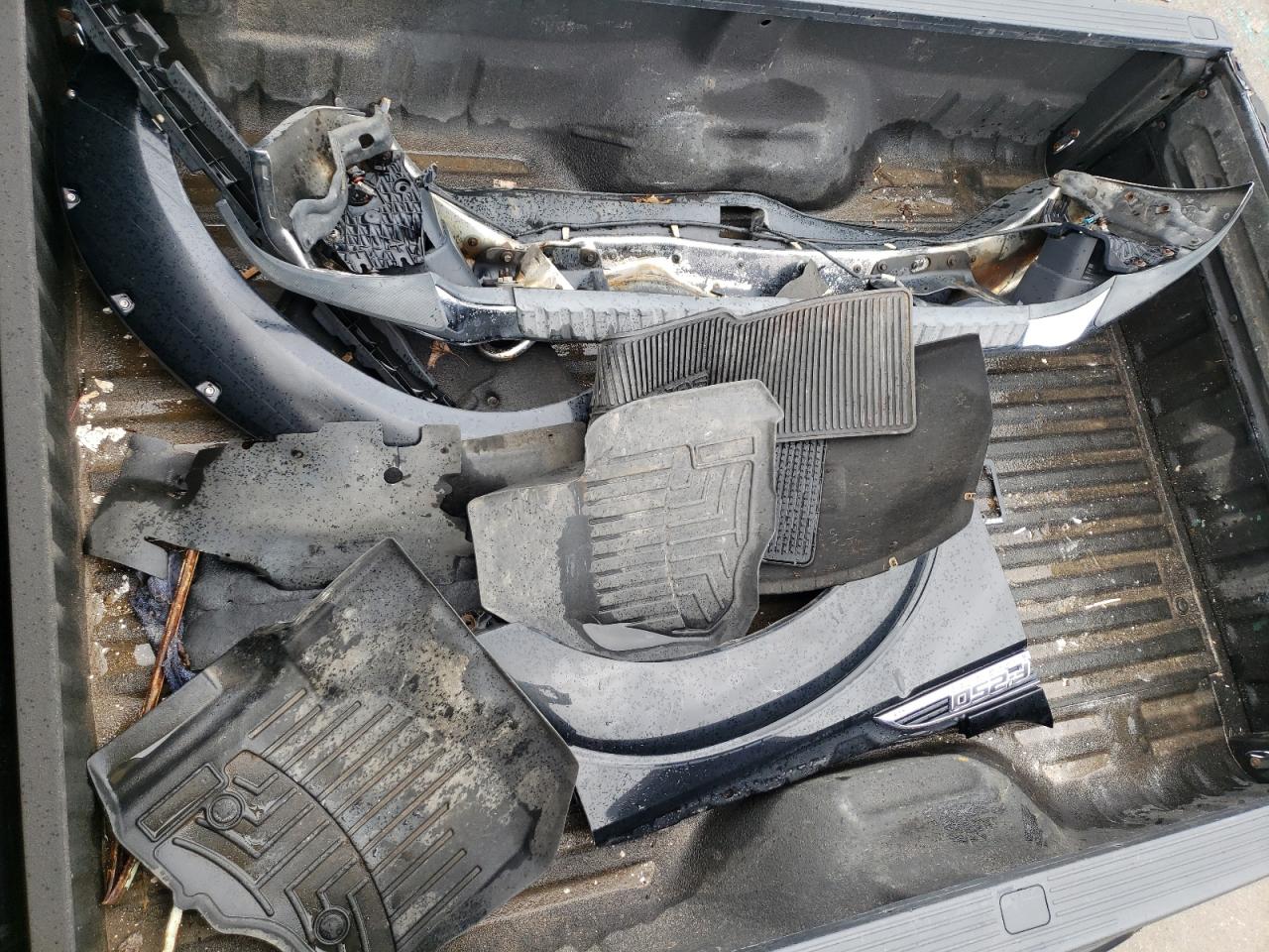 Photo 11 VIN: 1FT7X2B60CEB99243 - FORD F250 