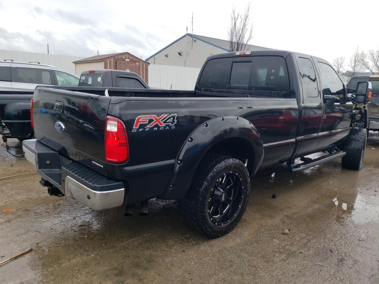 Photo 2 VIN: 1FT7X2B60CEB99243 - FORD F250 