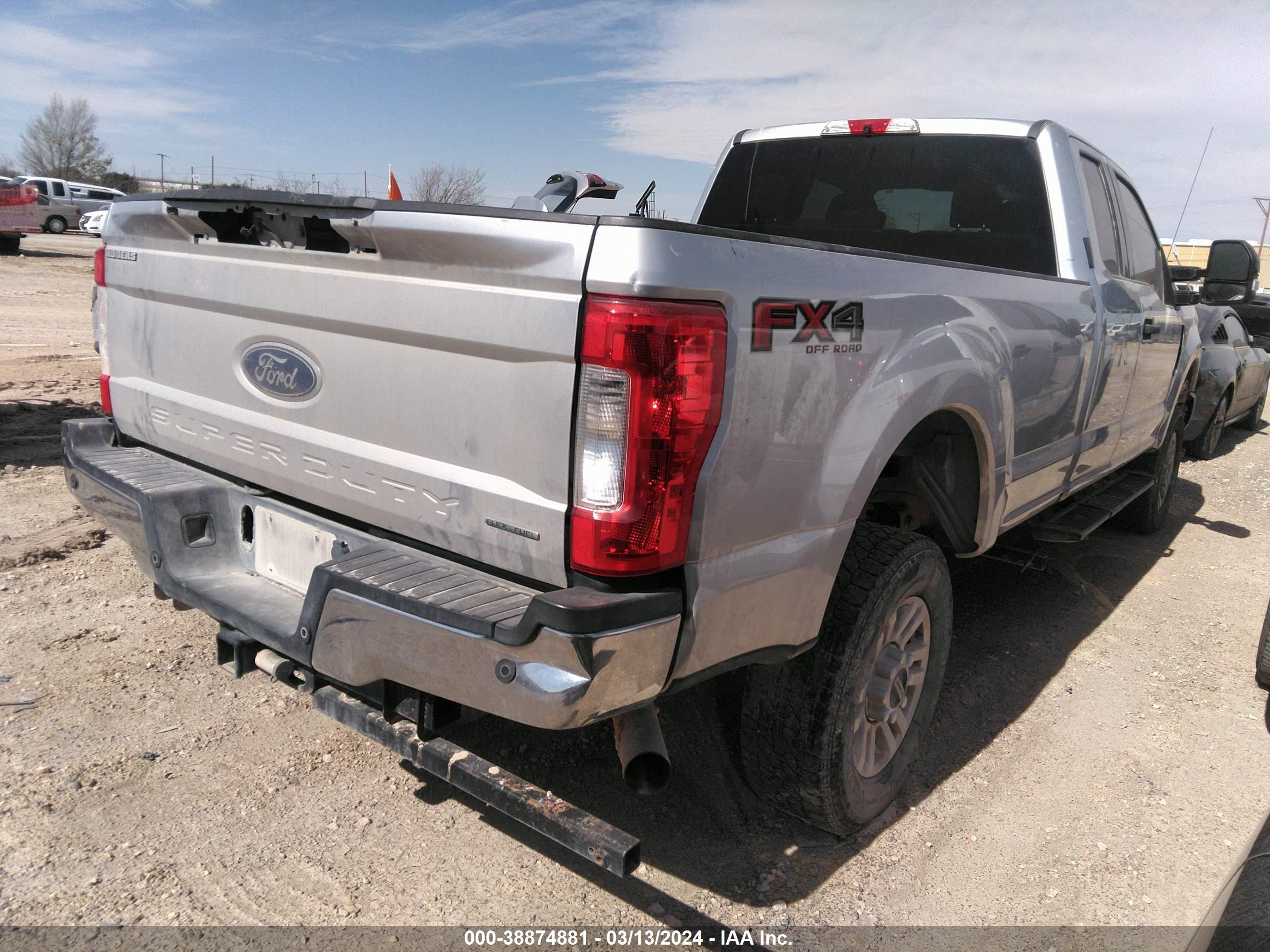 Photo 3 VIN: 1FT7X2B60KEE67853 - FORD F250 