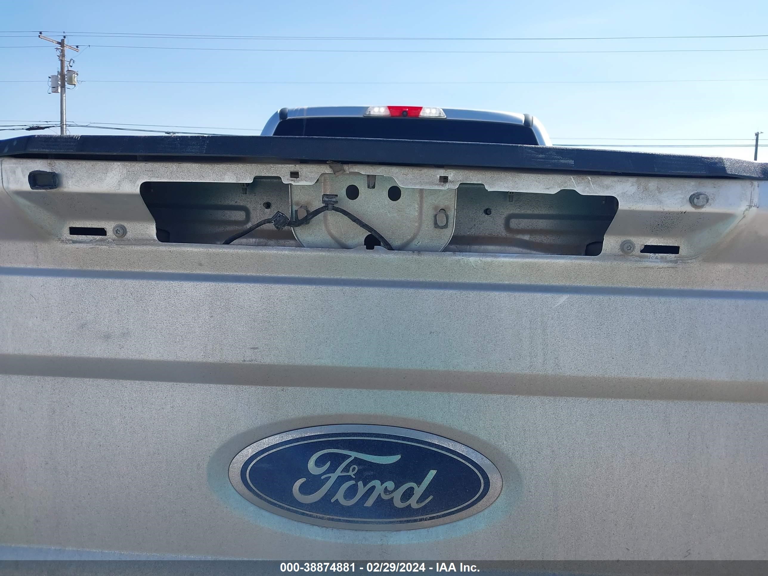 Photo 5 VIN: 1FT7X2B60KEE67853 - FORD F250 