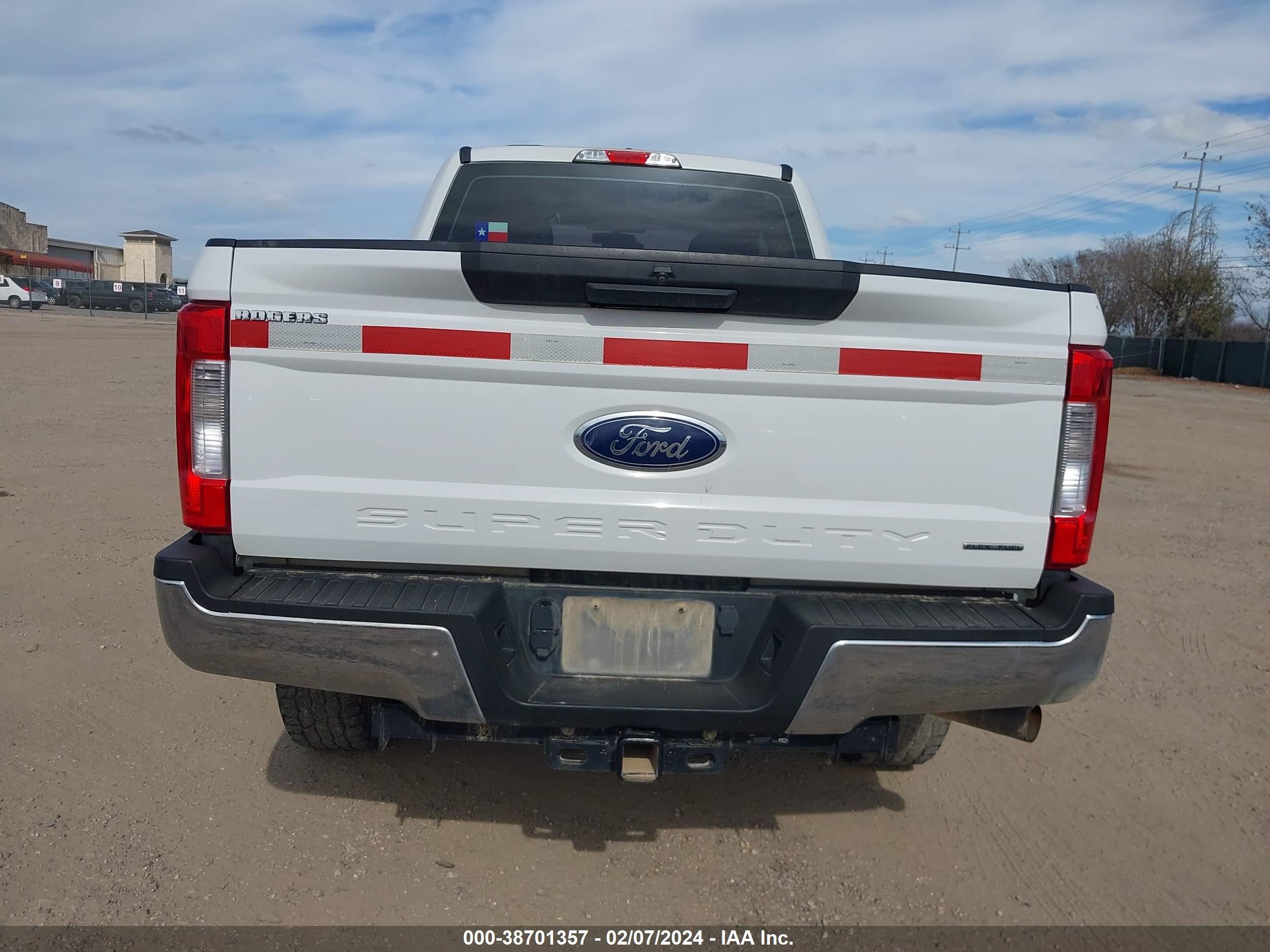 Photo 15 VIN: 1FT7X2B60KEF21393 - FORD F250 