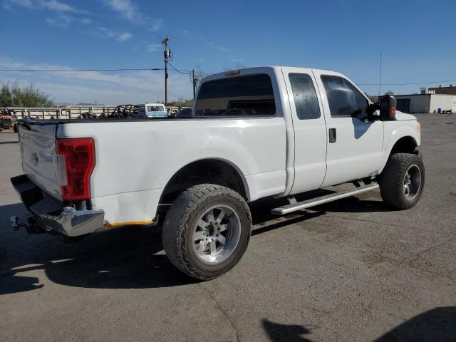 Photo 2 VIN: 1FT7X2B61BEB91909 - FORD F250 SUPER 