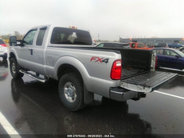 Photo 2 VIN: 1FT7X2B61CEA24144 - FORD F-250 