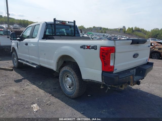 Photo 2 VIN: 1FT7X2B61HEE35440 - FORD F-250 