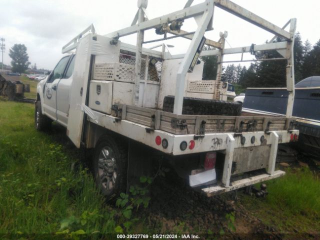 Photo 2 VIN: 1FT7X2B61JEB96977 - FORD F250 