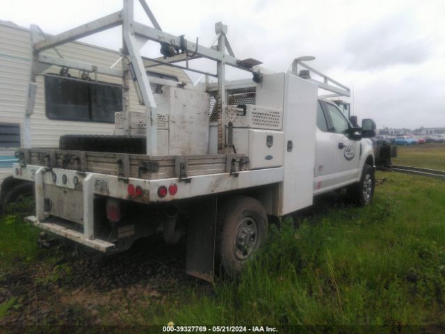 Photo 3 VIN: 1FT7X2B61JEB96977 - FORD F250 