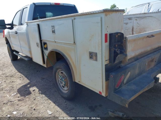 Photo 2 VIN: 1FT7X2B61JEC88414 - FORD F-250 