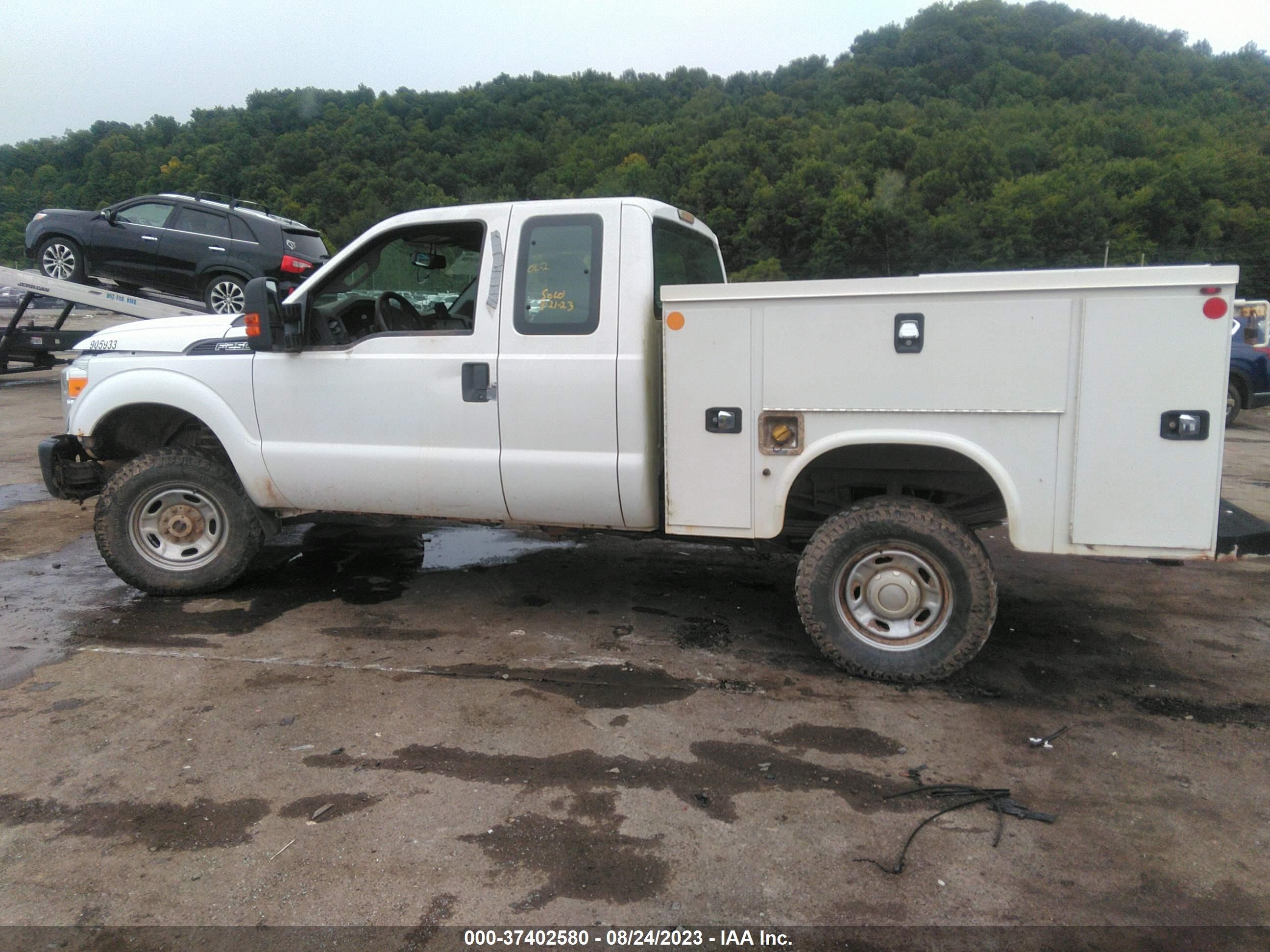 Photo 13 VIN: 1FT7X2B63EEB37113 - FORD F250 