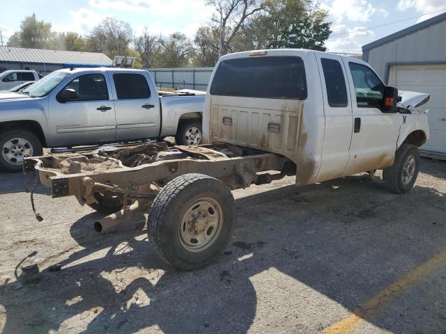 Photo 2 VIN: 1FT7X2B63GEB49927 - FORD F250 