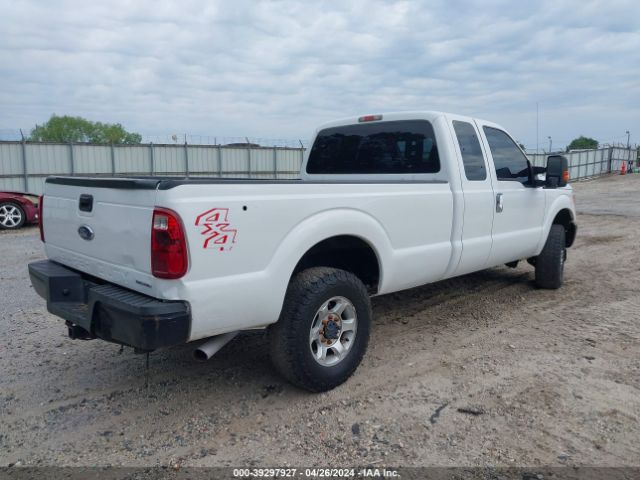 Photo 3 VIN: 1FT7X2B64BEC96122 - FORD F250 