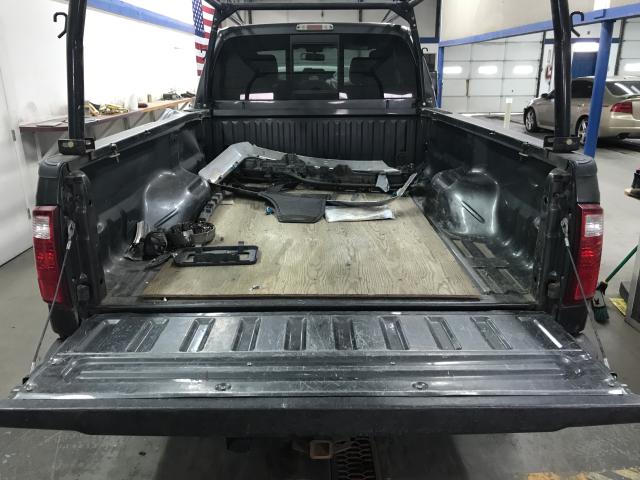 Photo 8 VIN: 1FT7X2B64FEC24973 - FORD F250 