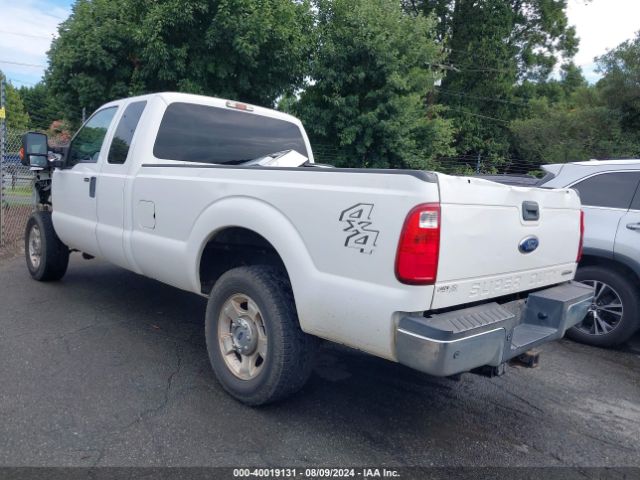 Photo 2 VIN: 1FT7X2B64GEB16497 - FORD F-250 