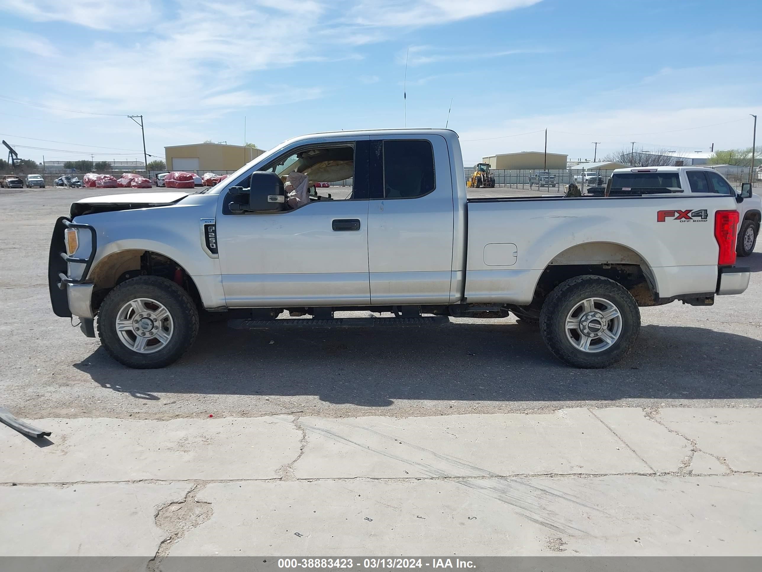 Photo 13 VIN: 1FT7X2B64HEF20109 - FORD F250 