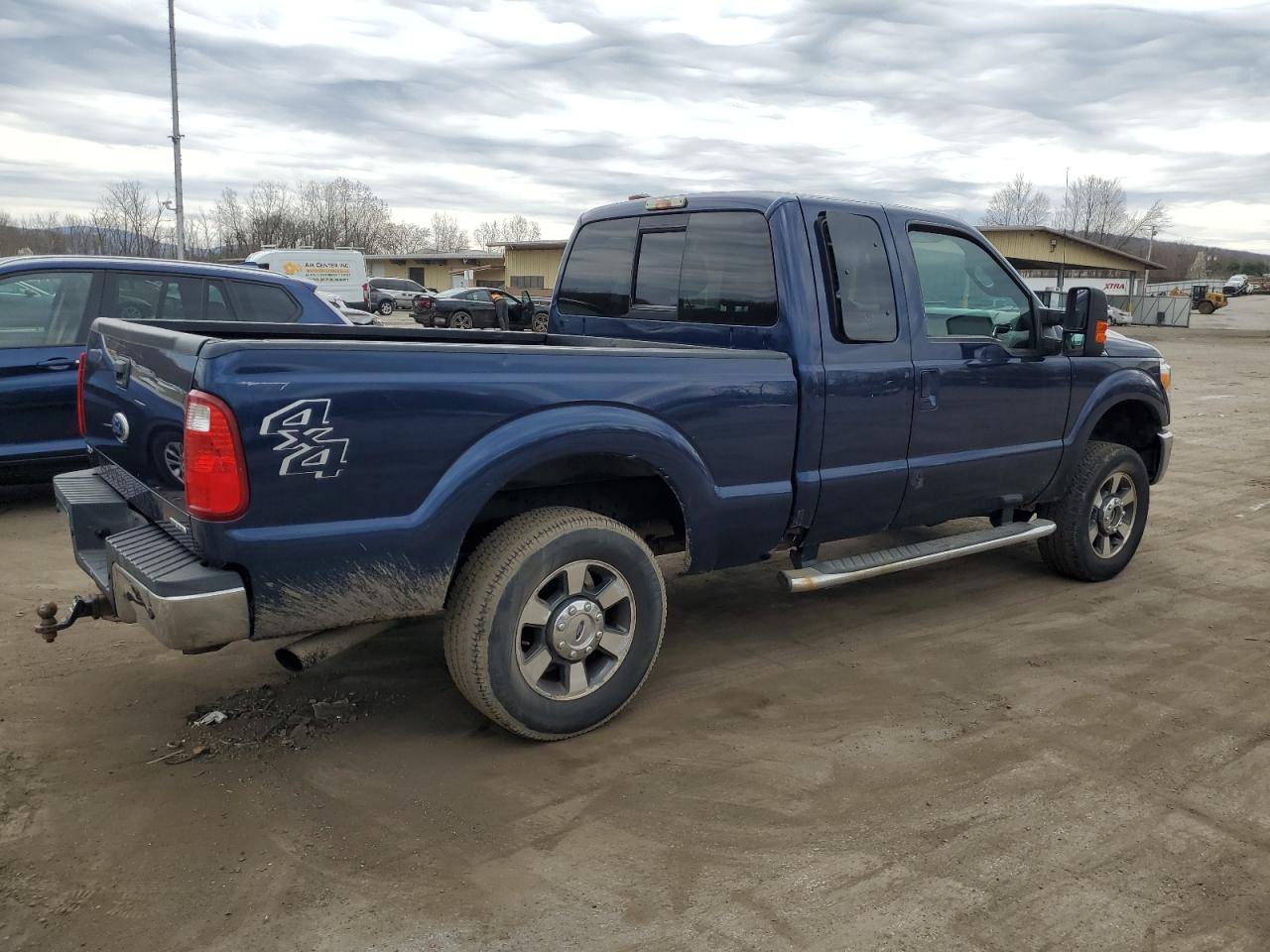 Photo 2 VIN: 1FT7X2B65CEC17106 - FORD F250 