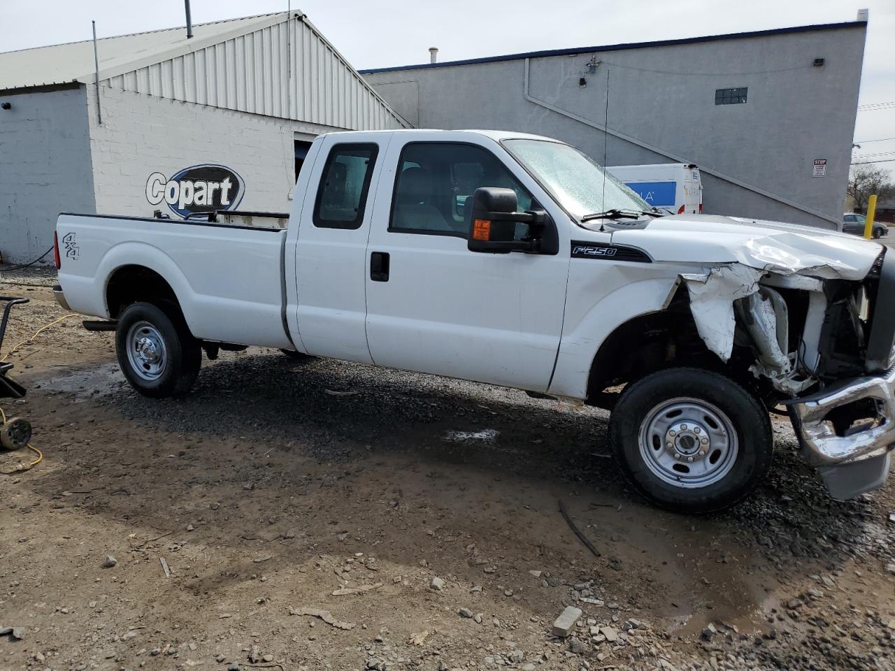 Photo 3 VIN: 1FT7X2B65FEC12654 - FORD F250 