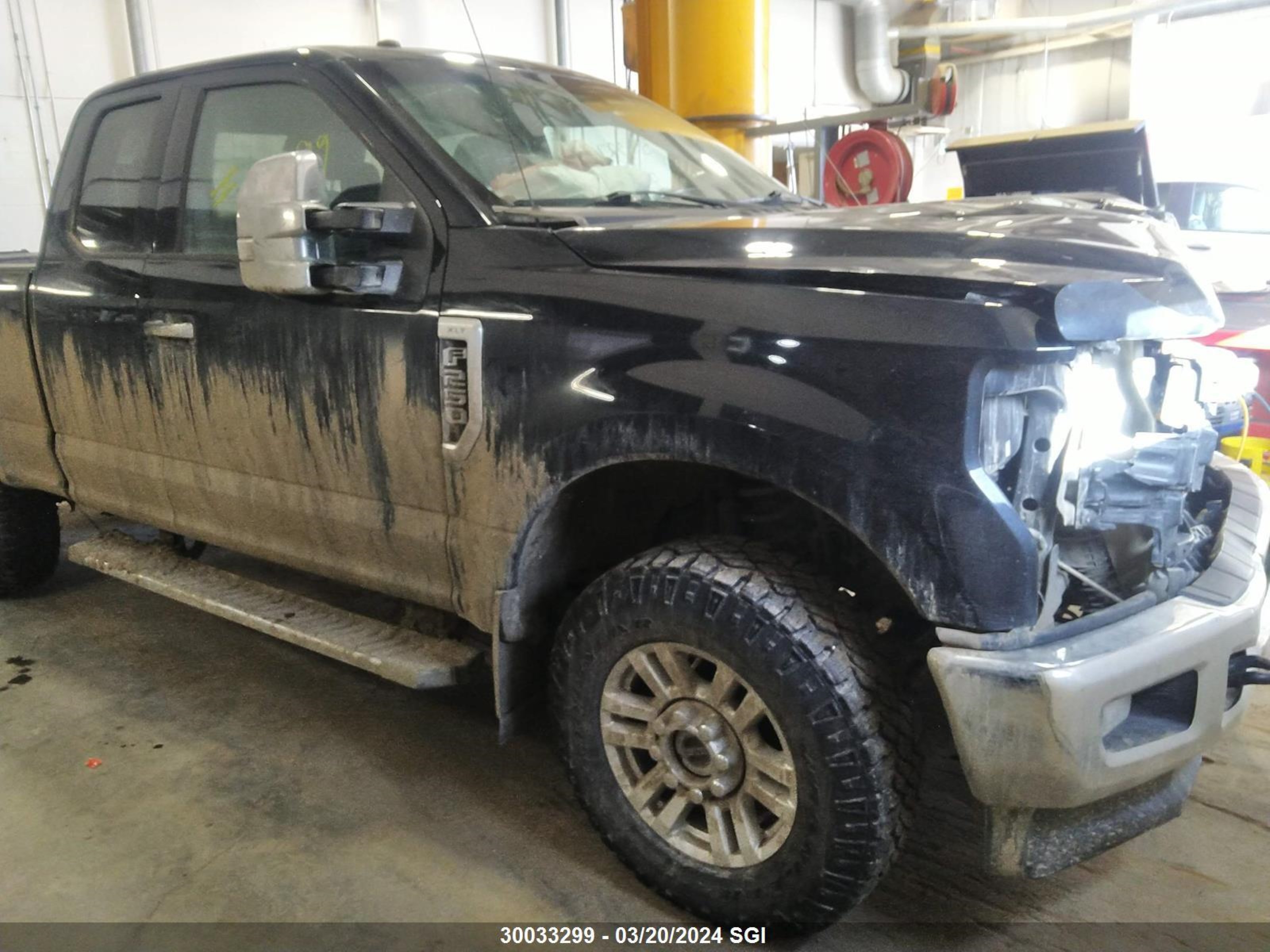 Photo 0 VIN: 1FT7X2B66JEB77471 - FORD F250 