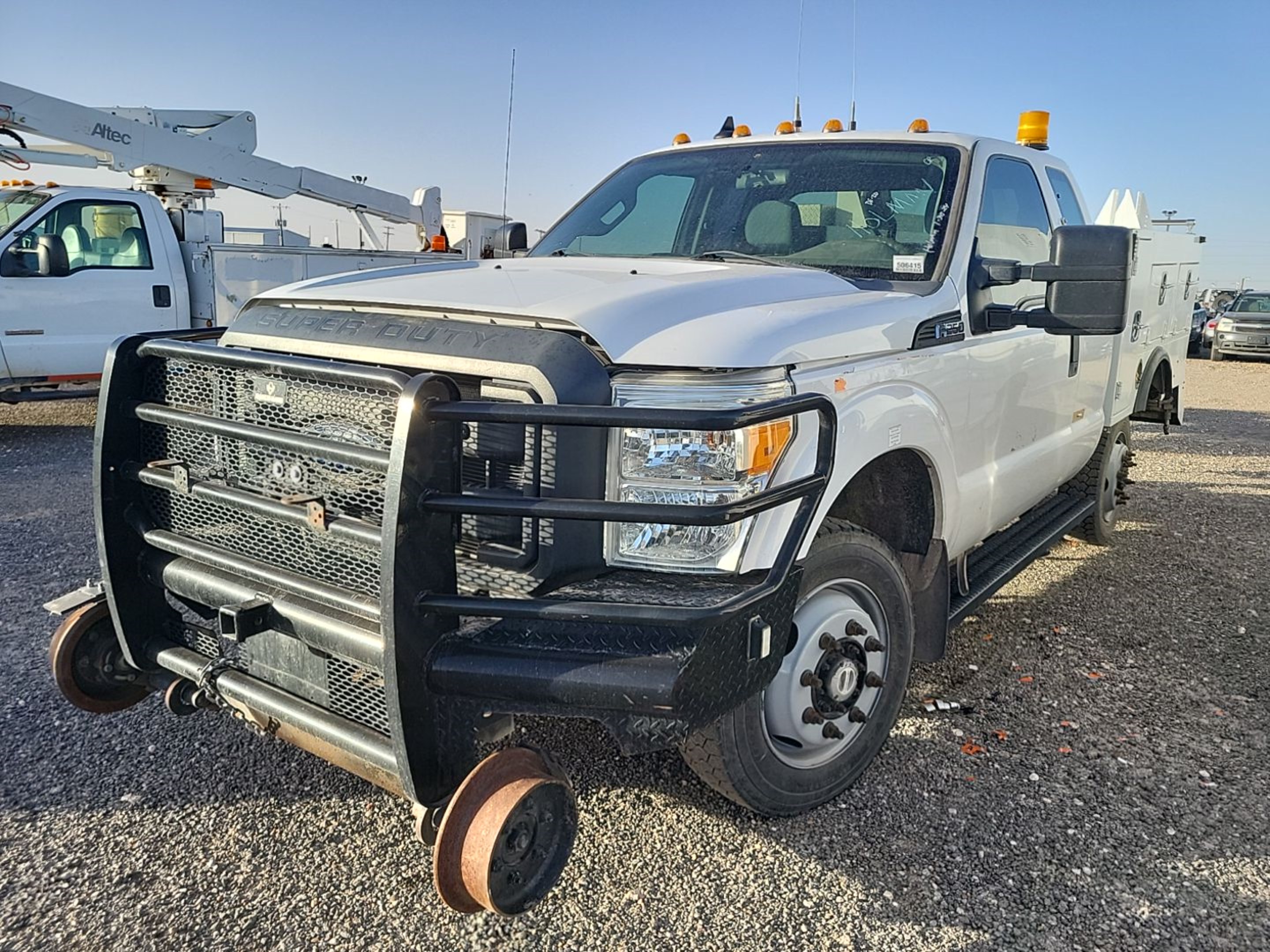 Photo 10 VIN: 1FT7X2B67CEC58675 - FORD F250 