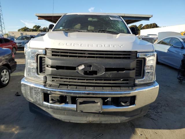 Photo 4 VIN: 1FT7X2B68JEB11763 - FORD F250 