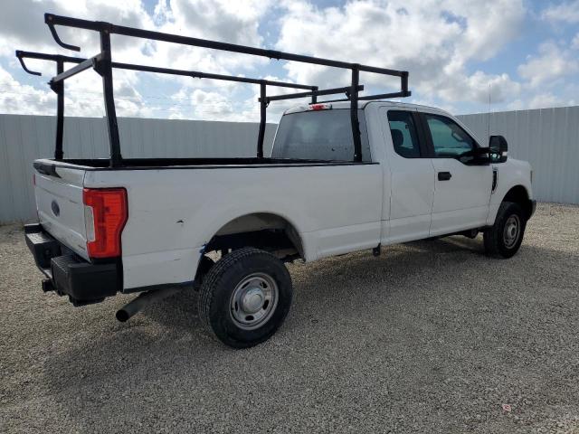 Photo 2 VIN: 1FT7X2B68JEB22469 - FORD F250 SUPER 