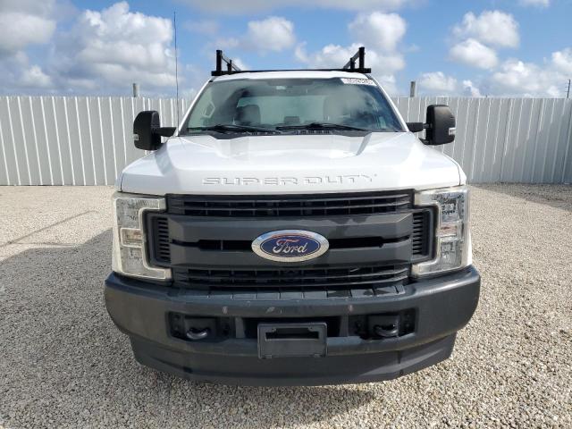 Photo 4 VIN: 1FT7X2B68JEB22469 - FORD F250 SUPER 