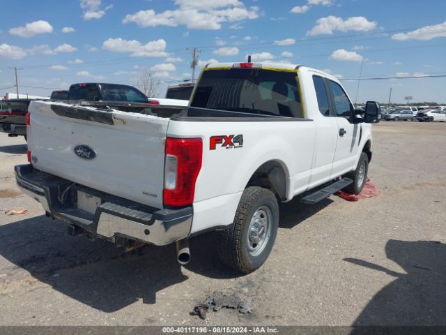 Photo 3 VIN: 1FT7X2B68KEE06170 - FORD F-250 