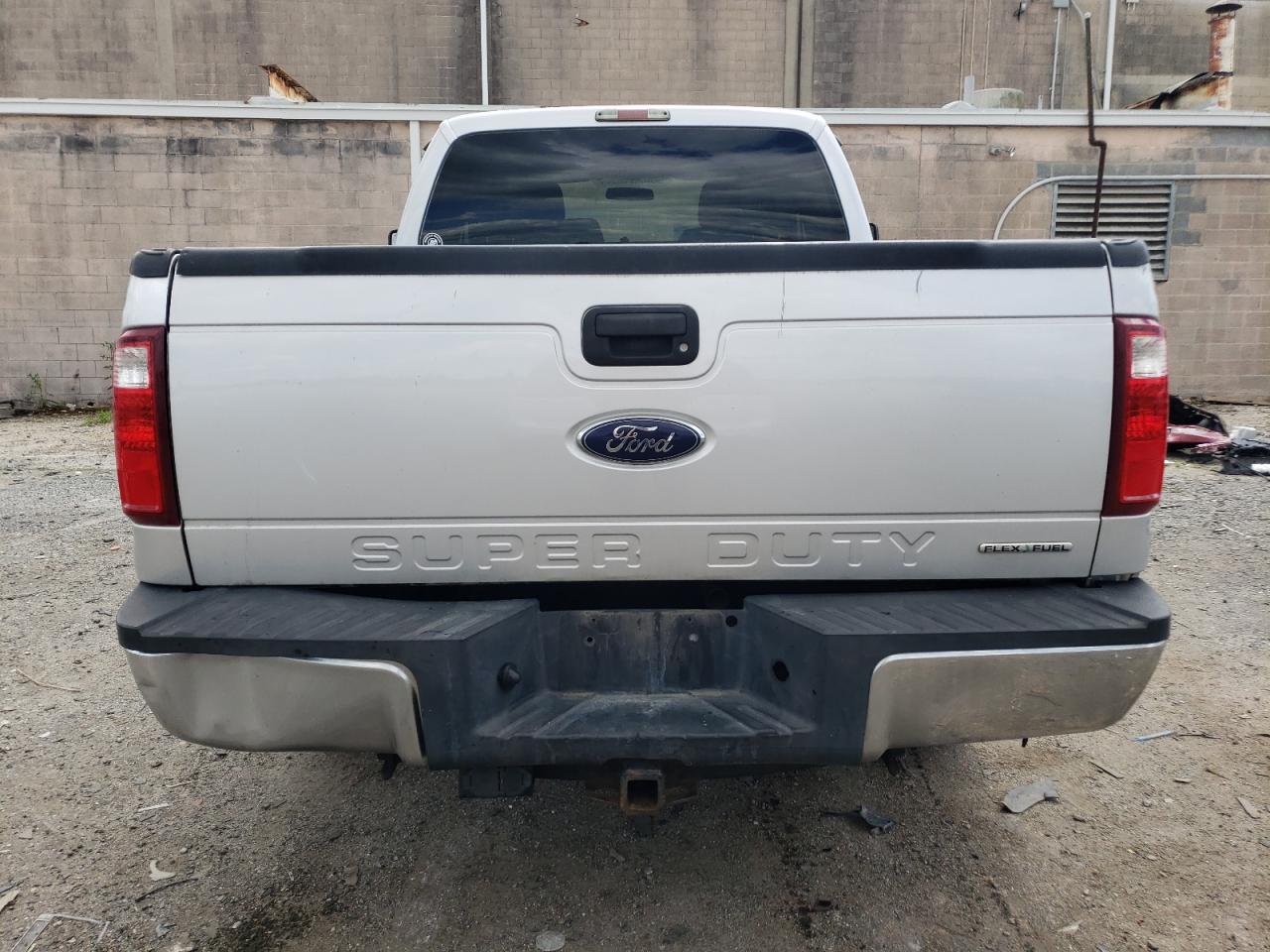 Photo 5 VIN: 1FT7X2B69DEA98638 - FORD F250 