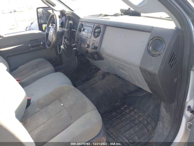 Photo 4 VIN: 1FT7X2B6XFEB44237 - FORD F-250 