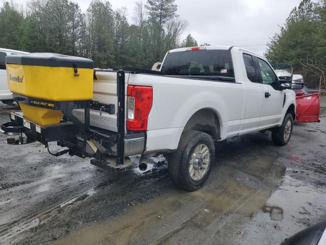 Photo 2 VIN: 1FT7X2B6XJED06151 - FORD F250 