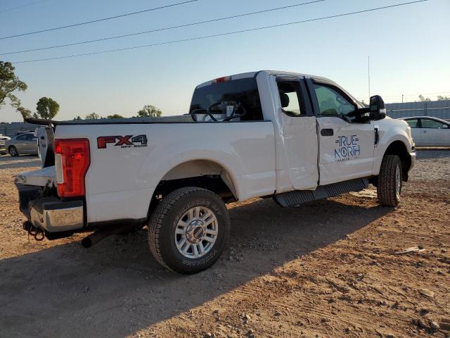 Photo 2 VIN: 1FT7X2B6XKEG03812 - FORD F250 SUPER 