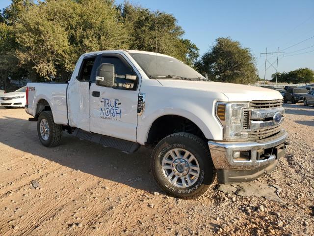 Photo 3 VIN: 1FT7X2B6XKEG03812 - FORD F250 SUPER 