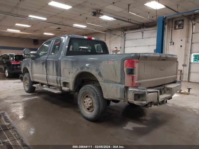 Photo 2 VIN: 1FT7X2BA4PEE19154 - FORD F-250 