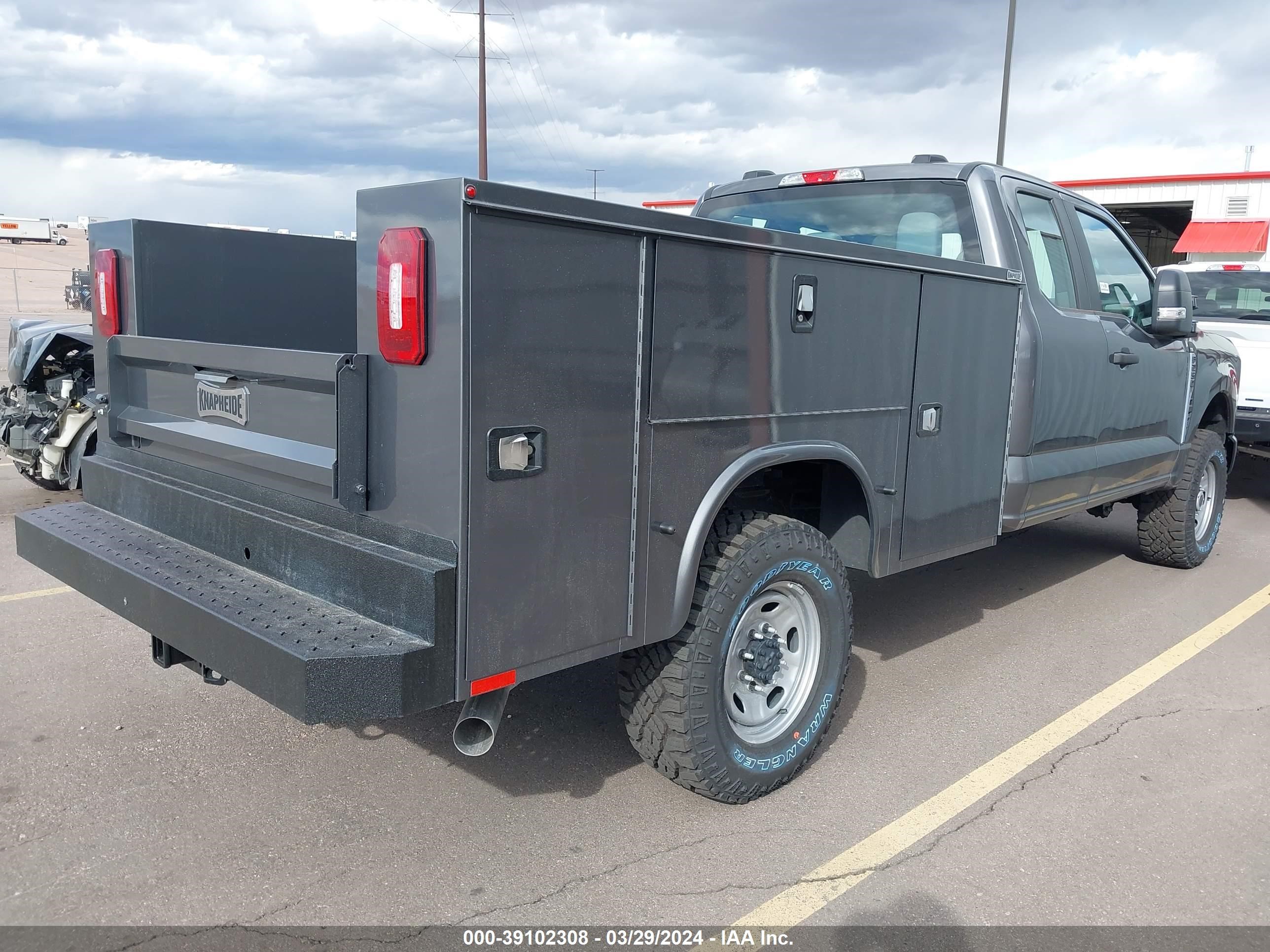 Photo 3 VIN: 1FT7X2BA6PEC36189 - FORD F250 