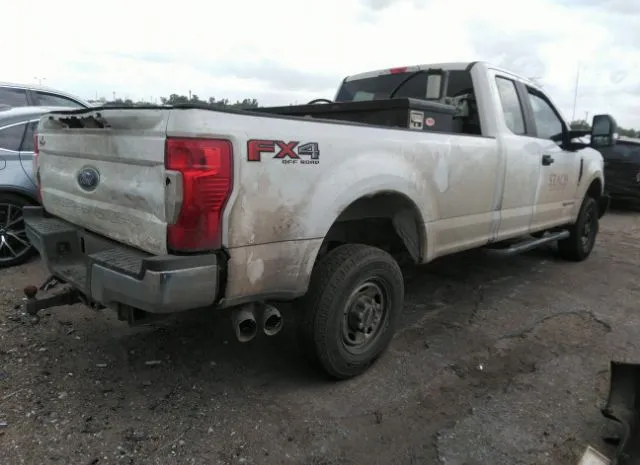 Photo 3 VIN: 1FT7X2BT3HED31053 - FORD SUPER DUTY F-250 SRW 