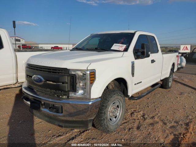 Photo 1 VIN: 1FT7X2BT3JEB89129 - FORD F-250 