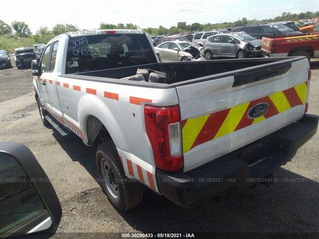 Photo 2 VIN: 1FT7X2BT3JEC81616 - FORD SUPER DUTY F-250 SRW 