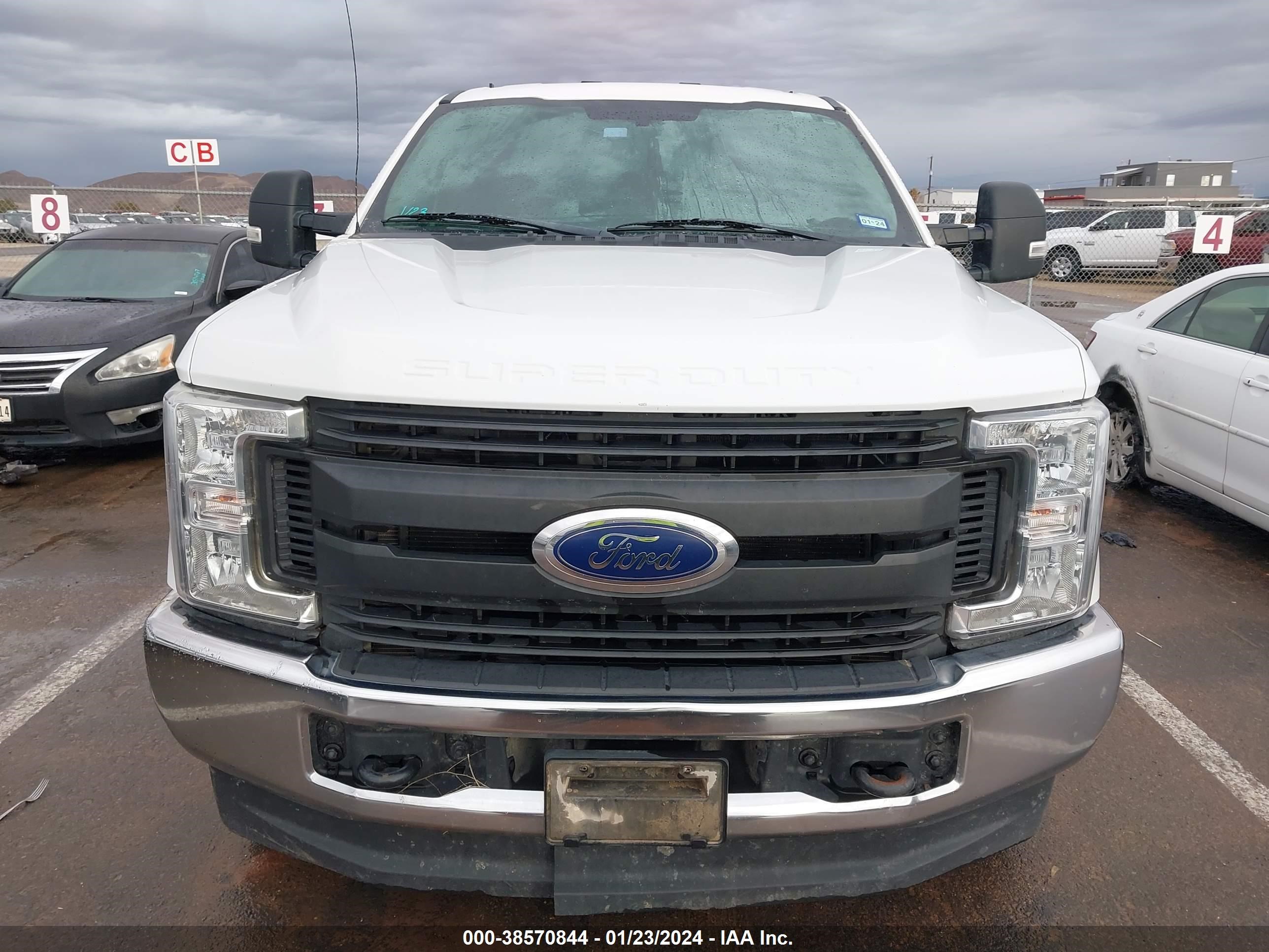 Photo 10 VIN: 1FT7X2BT4KEG54907 - FORD F250 