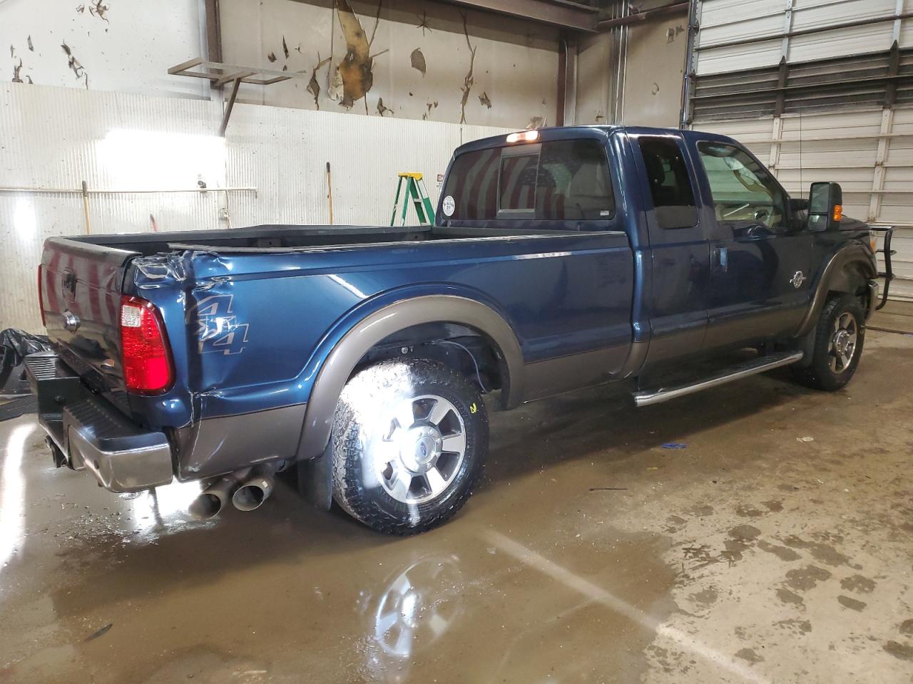 Photo 2 VIN: 1FT7X2BT6FEC24009 - FORD F250 