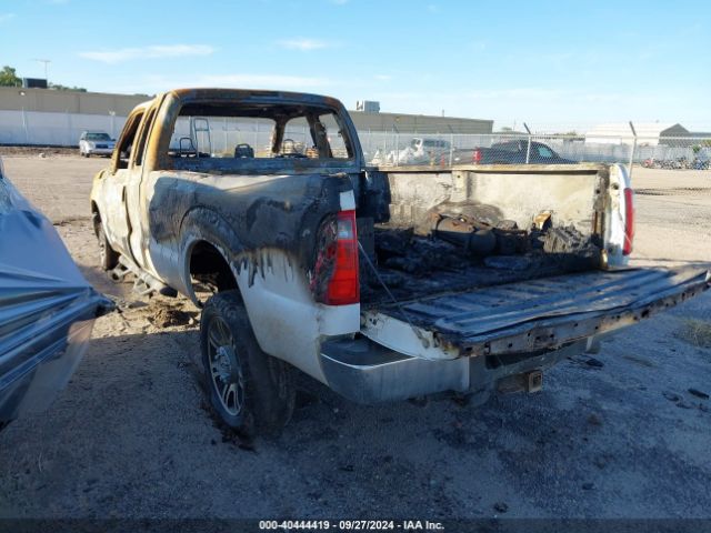 Photo 2 VIN: 1FT7X2BT7GEA20952 - FORD F-250 