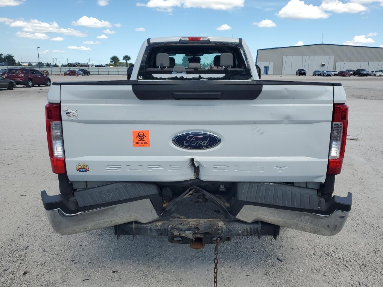 Photo 5 VIN: 1FT7X2BT7HEC66742 - FORD F250 