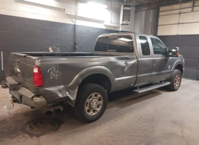 Photo 3 VIN: 1FT7X2BT8DEB06878 - FORD F250 