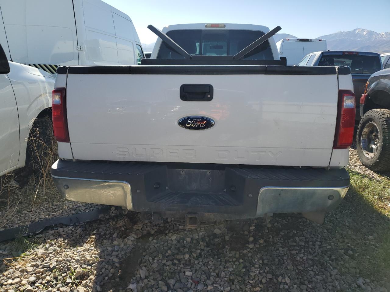 Photo 5 VIN: 1FT7X2BT9BEB38302 - FORD F250 