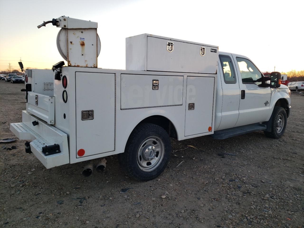 Photo 2 VIN: 1FT7X2BT9GED00033 - FORD F250 