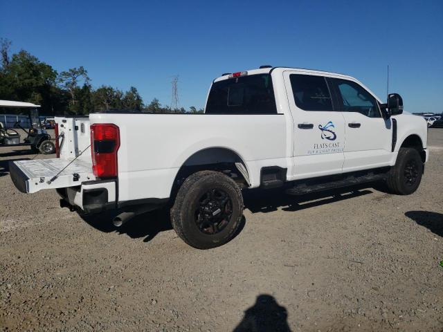 Photo 2 VIN: 1FT8W2BA0PED39437 - FORD F250 SUPER 