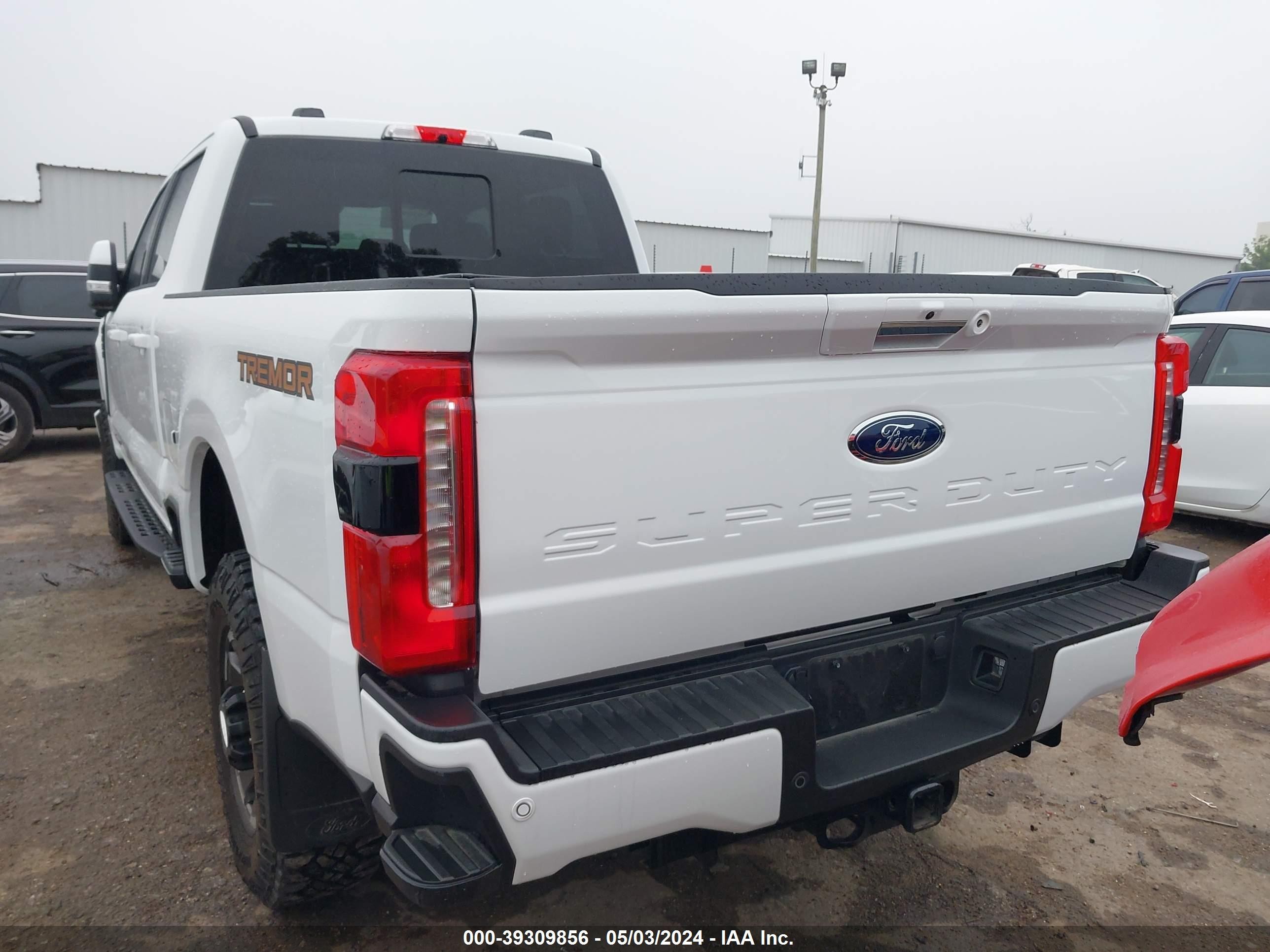 Photo 14 VIN: 1FT8W2BM3PED52211 - FORD F250 