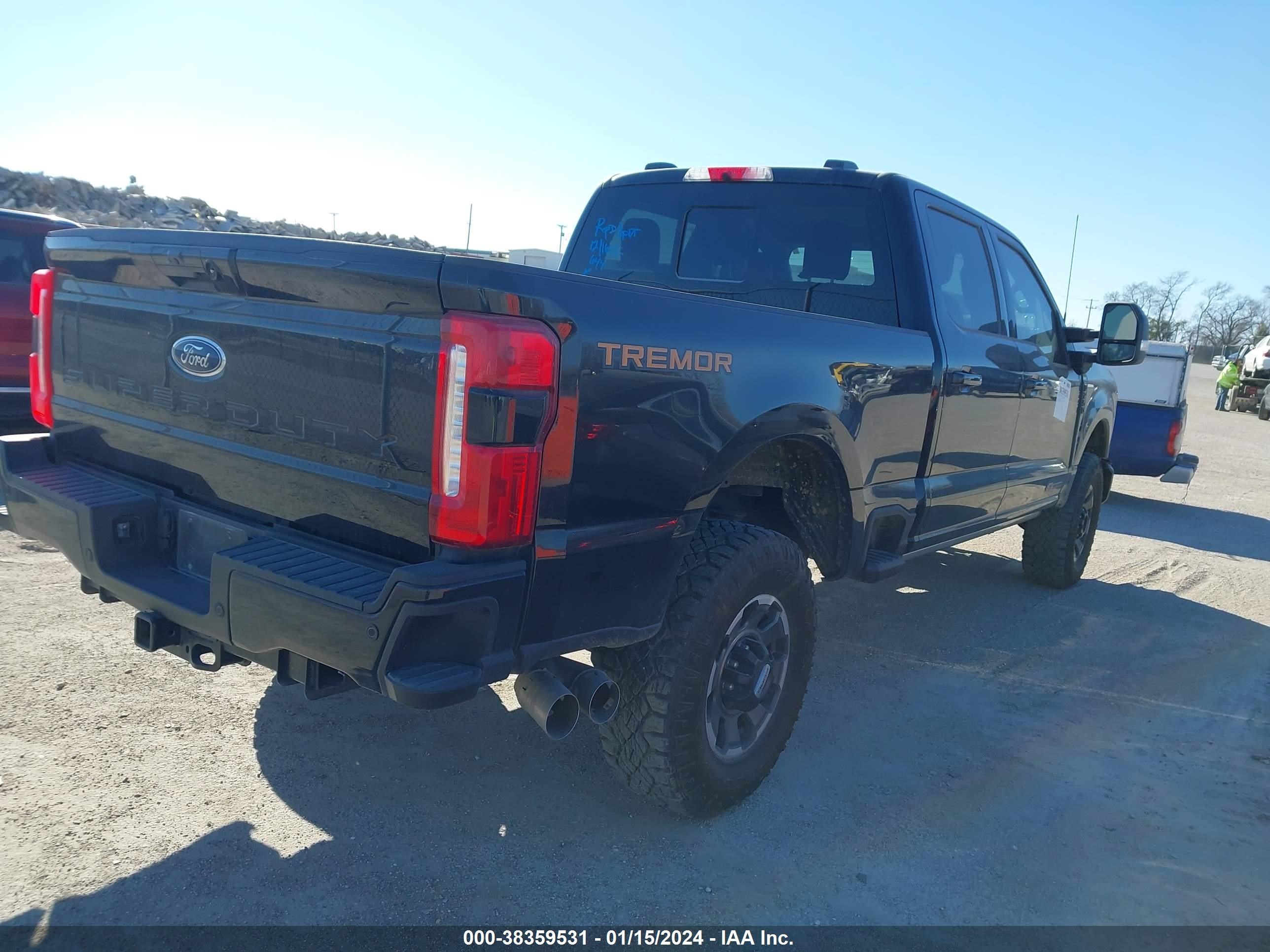 Photo 3 VIN: 1FT8W2BM4PEC12815 - FORD F250 