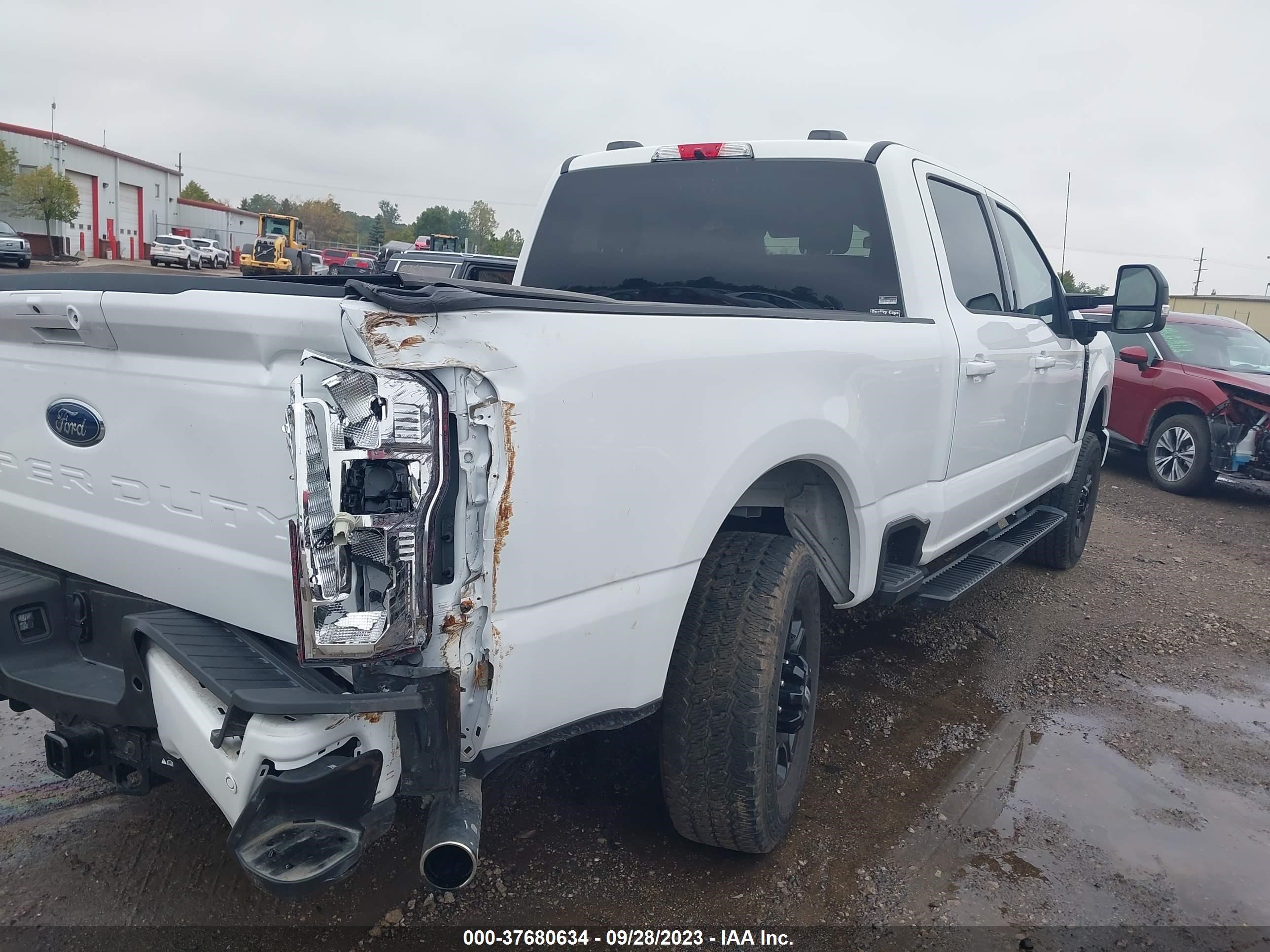 Photo 2 VIN: 1FT8W2BN4PEC22446 - FORD F250 