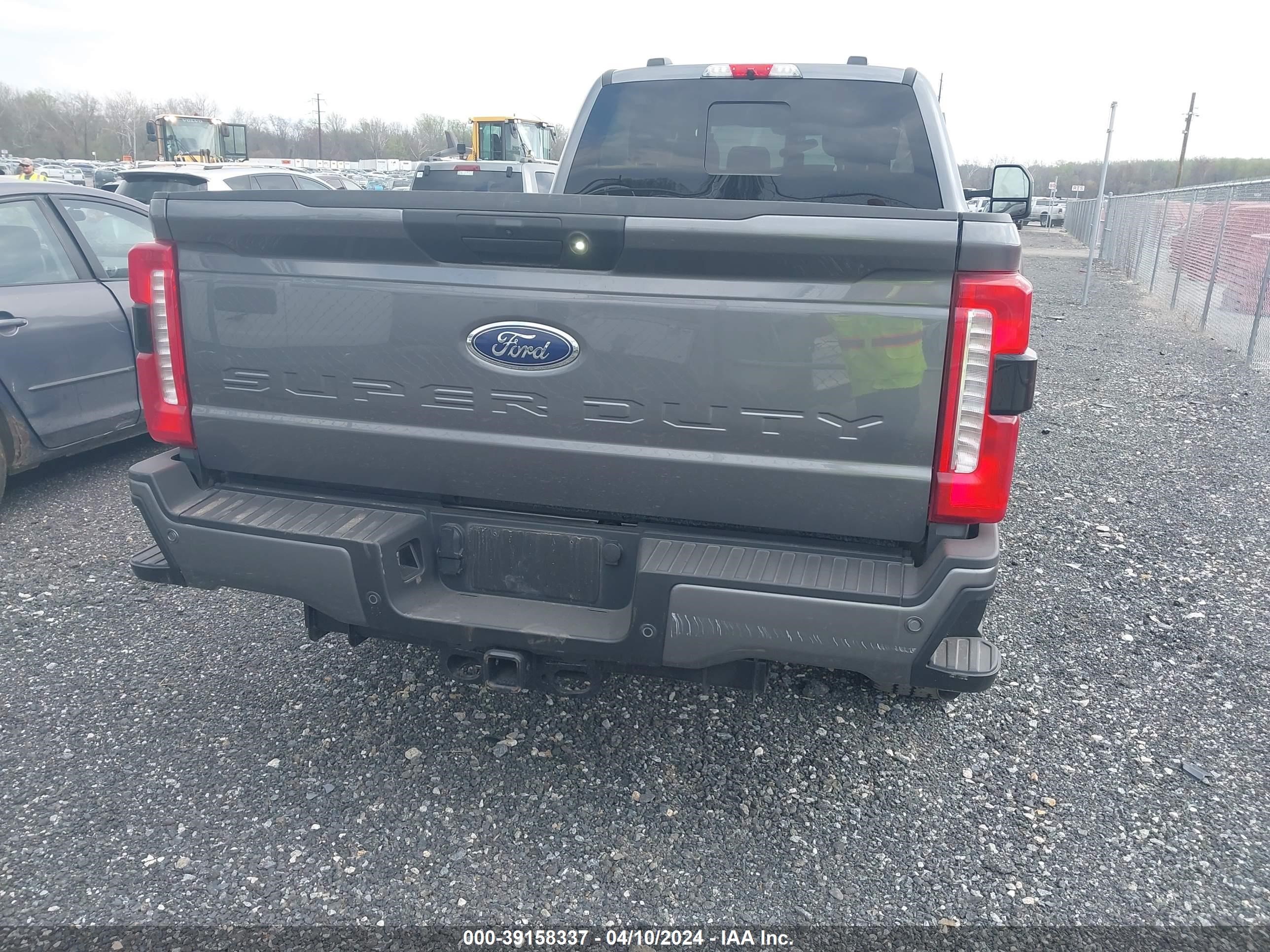 Photo 14 VIN: 1FT8W2BN9PEC85588 - FORD F250 