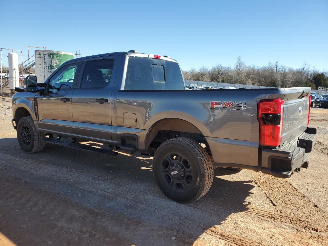 Photo 1 VIN: 1FT8W2BNXPED08795 - FORD F250 